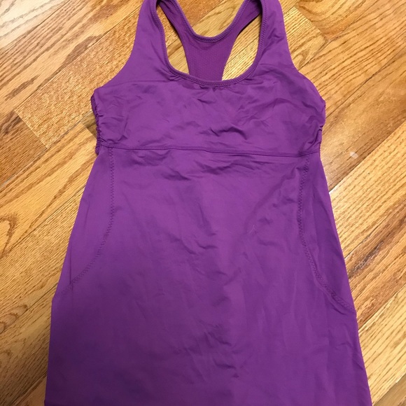 Lululemon purple tank size 8 - Picture 2 of 3